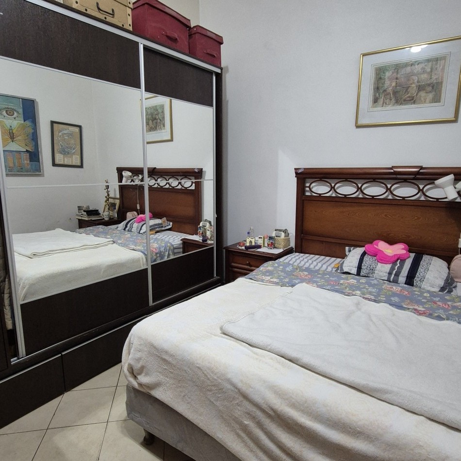 Casa con gran terreno en Alvear 3800
