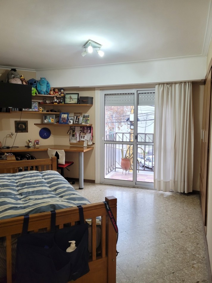Impecable casa de 4 dormitorios en zona Centro Sur