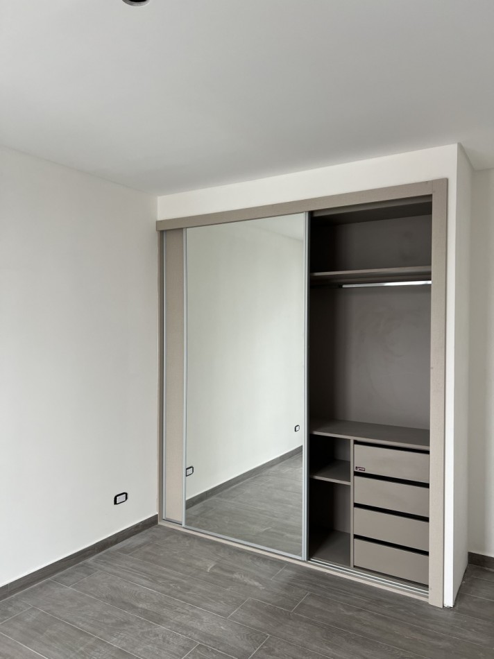 Dpto 2 Dorm sobre Boulevard ! Torre MILAN